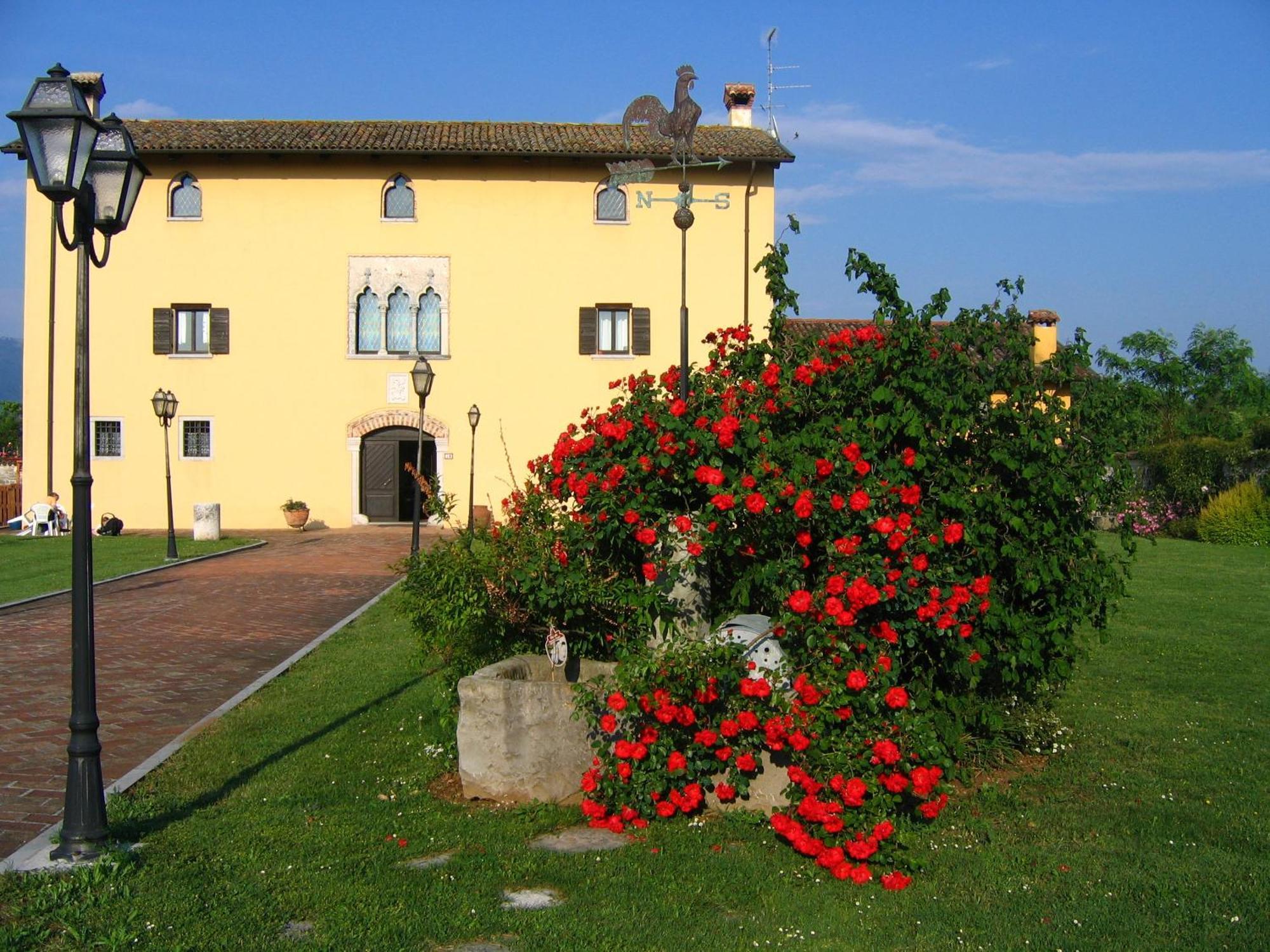 Agriturismo Domus Magna Povoletto Kültér fotó